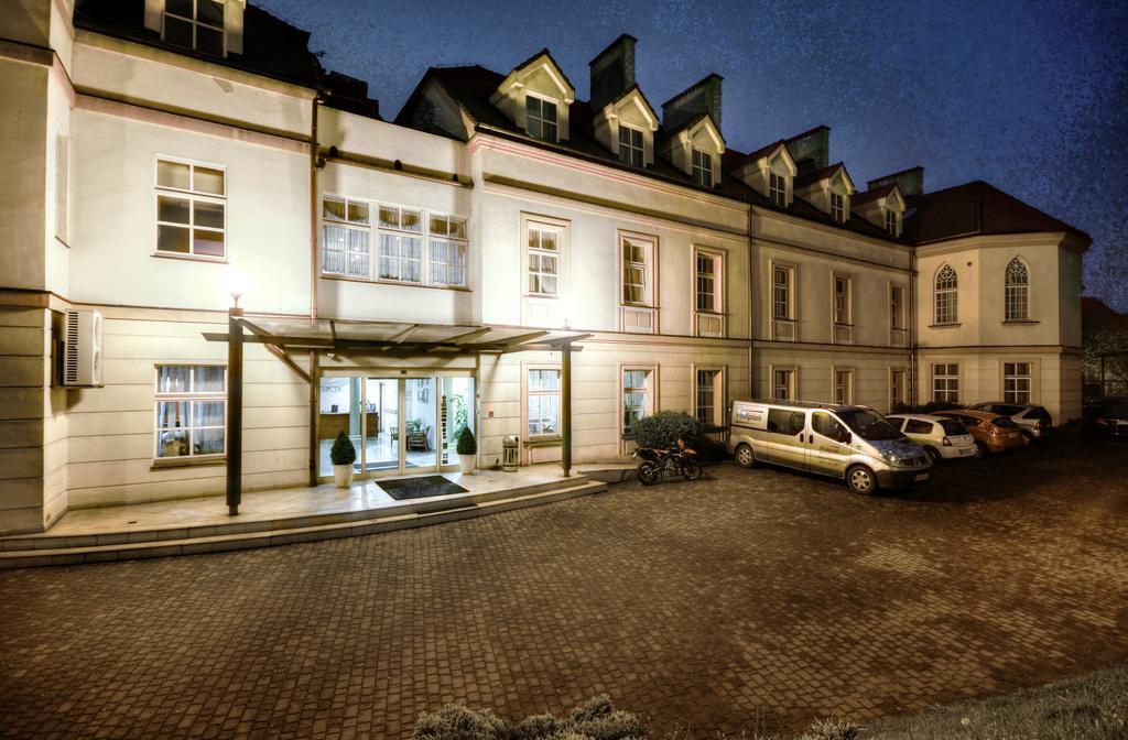 Hotel Calisia Каліш Екстер'єр фото