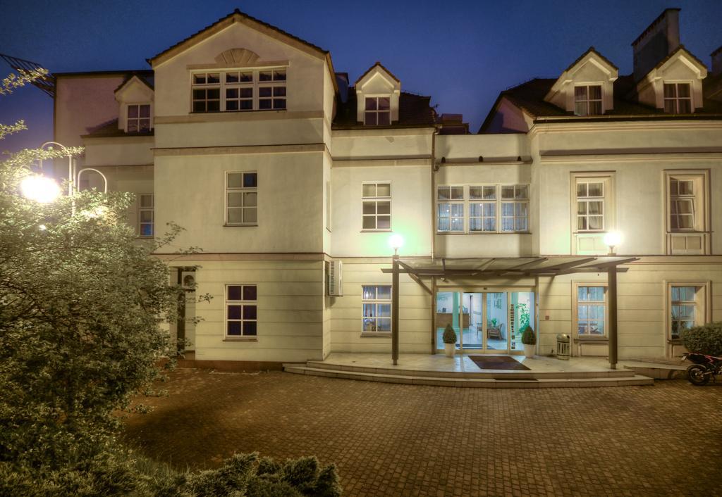 Hotel Calisia Каліш Екстер'єр фото