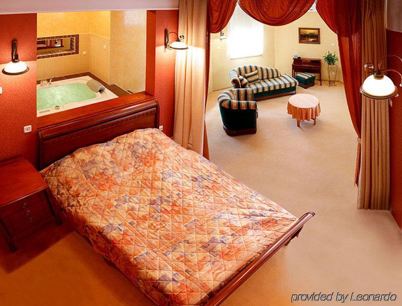 Hotel Calisia Каліш Номер фото